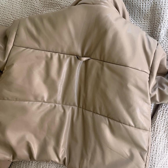 Cropped puffer - Picture 3 of 5